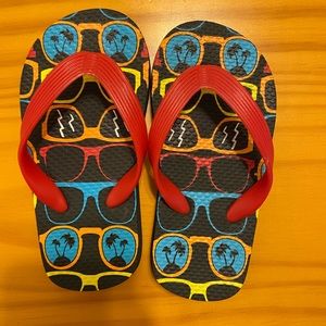 Toddler Boys’ Sunglasses Flip Flops - size 7/8